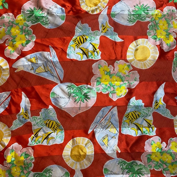 vintage Adrienne Vittadini silk scarf. - Picture 4 of 7